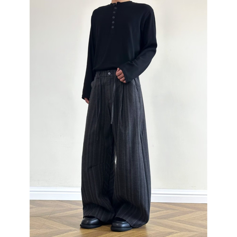 Hlače - prugaste, slobodan kroj, široke nogavice, 100% poliester, jesenski casual za muškarce