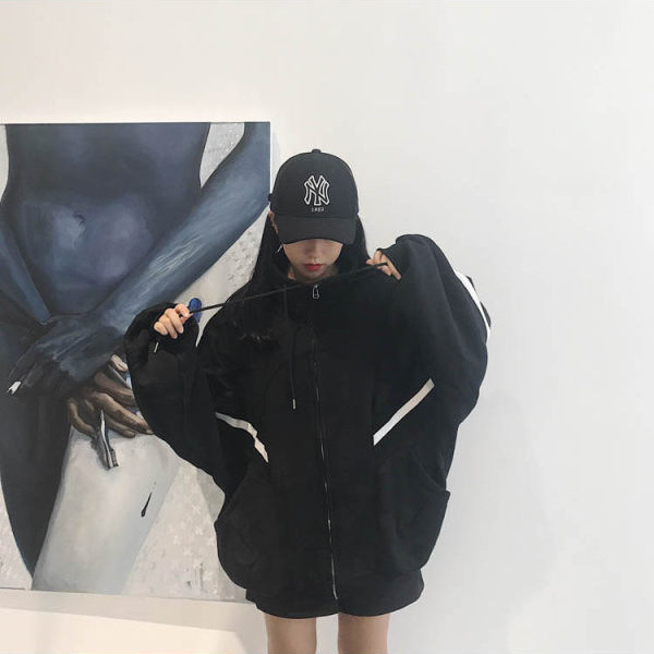 Γυναικείο μπουφάν από πολυεστέρα με επένδυση φλίς, με σταθερό γιακά, φερμουάρ και ρυθμιζόμενο κορδόνι