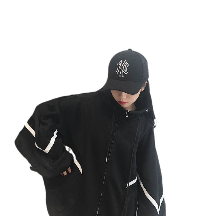 Γυναικείο μπουφάν από πολυεστέρα με επένδυση φλίς, με σταθερό γιακά, φερμουάρ και ρυθμιζόμενο κορδόνι