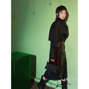 Ženski kratki sako sa stojećim ovratnikom, poliester-vuna mješavina, dugi rukavi, jednostrano kopčanje