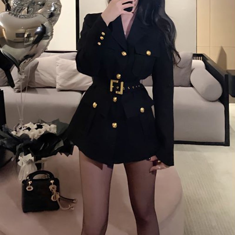 Ženski uski blejzer s ovratnikom sakoa, dugi rukavi, kopčanje na jedan red, poliester