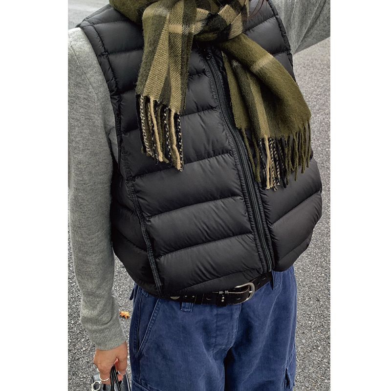 Ženska kapuljačasta kardigan-vest, poliester tkanina, jednobojna, zatvarač, regularni kroj