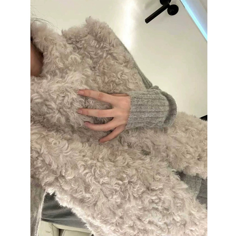 Ženska vesta s ovčjom krznom integriranom, korejskog stila kardigan, stojeći ovratnik, poliester materijal, zima 2025