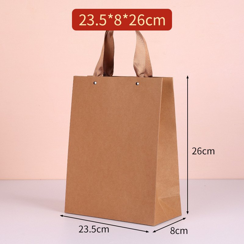 Geantă cadou festivă, cu nituri întărite și design gravat; carton; posibilitatea imprimării logo-ului; personalizabil; modelul 007