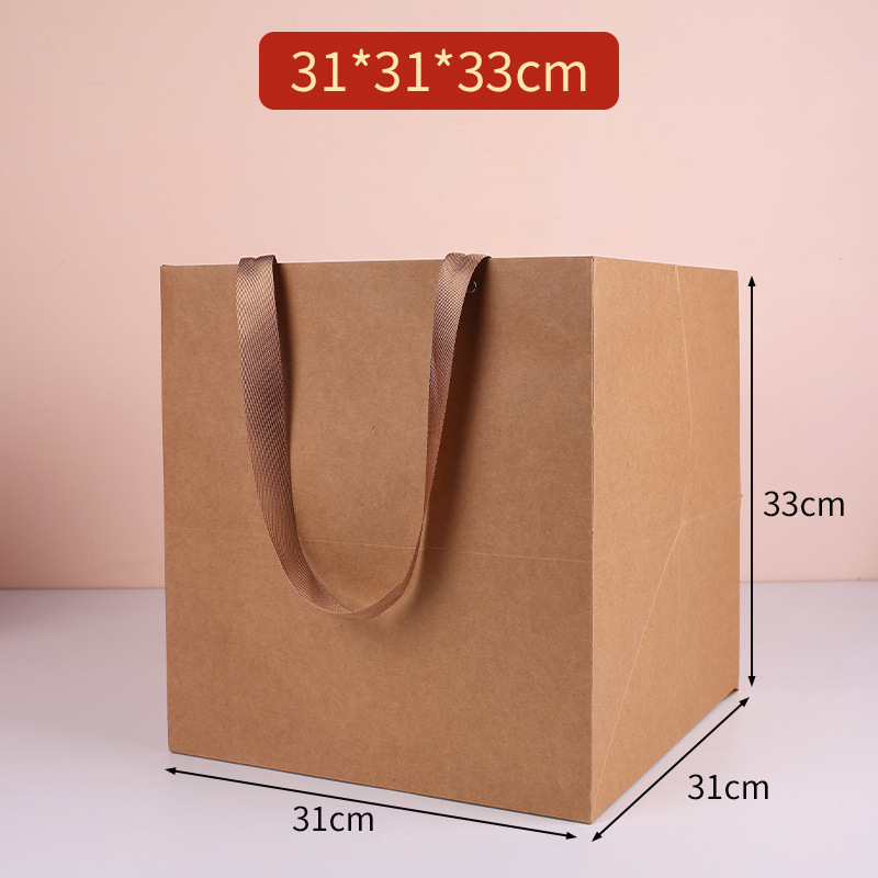 Geantă cadou festivă, cu nituri întărite și design gravat; carton; posibilitatea imprimării logo-ului; personalizabil; modelul 007