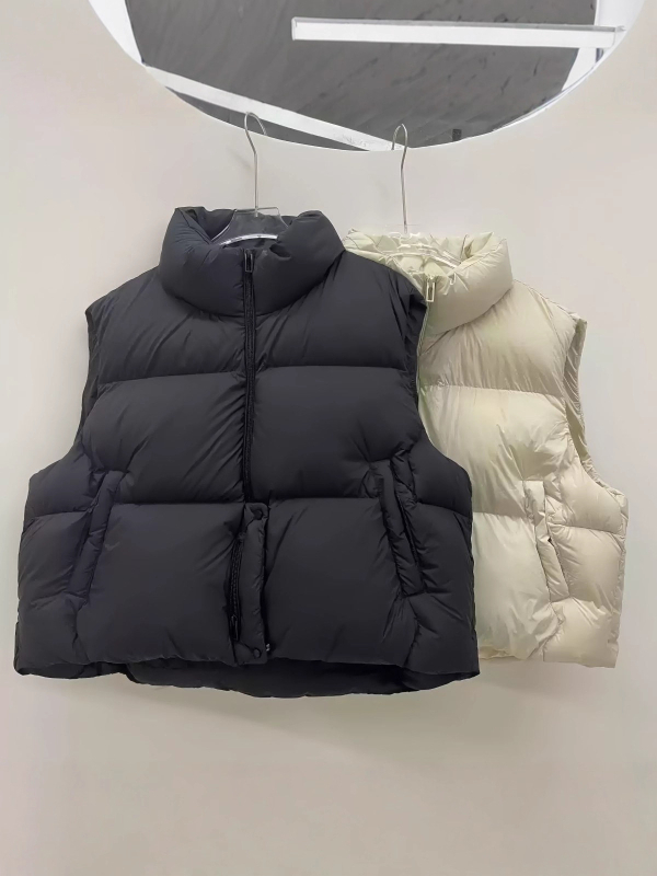 Ženska pamučna vest bez rukava sa stojećim ovratnikom, prednji zatvarač, debela izolacija, poliester