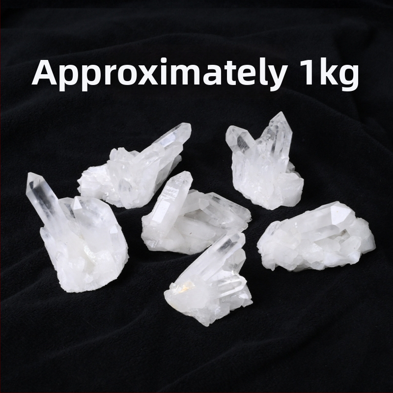 Stolna dekoracija s kristalnim klasterom u novokineskom stilu