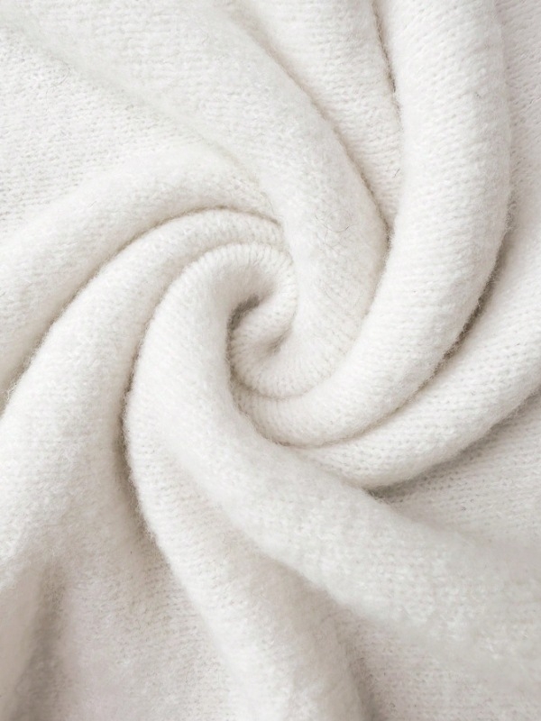 Džemper od vunenog vlakna s nagnutim ramenima, dugi rukavi, elegantan gradski stil, sastav: 97% poliester, 3% spandeks, duljina 50–65 cm.