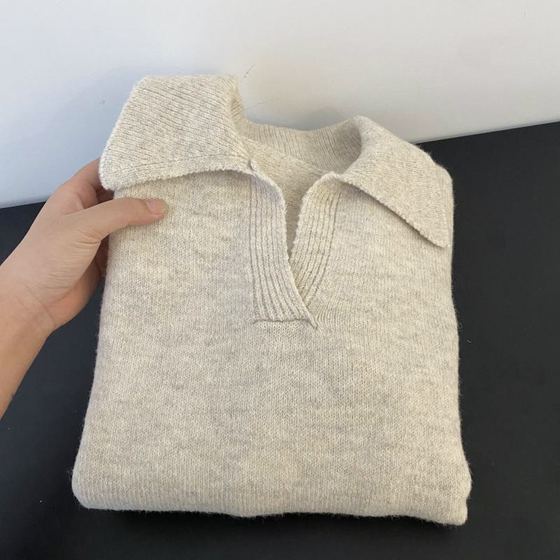 Džemper s reverom, slobodan kroj, dugi rukavi, jesen 2025, akril 30–50%