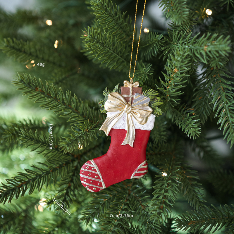 Висулка от смола за коледна украса в модерен минималистичен стил