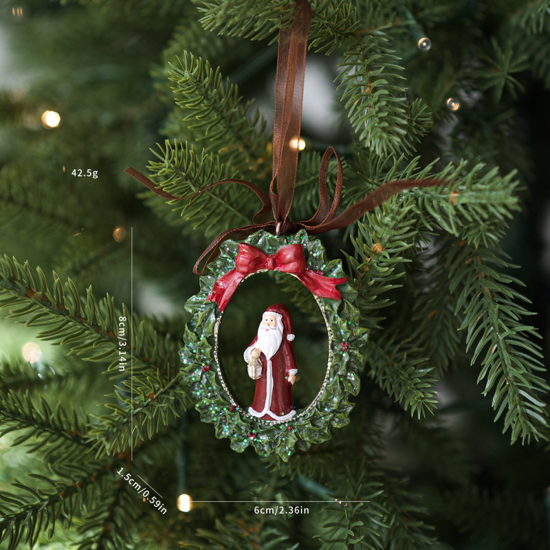 Висулка от смола за коледна украса в модерен минималистичен стил