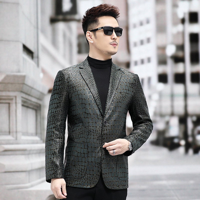 Δερμάτινο μπουφάν από γνήσιο δέρμα προβάτου, μοτίβο κροκοδειλου, γείσο σακακιού, μονόμπανο κλείσιμο, φόδρα πολυεστέρα, φθινόπωρο 2025