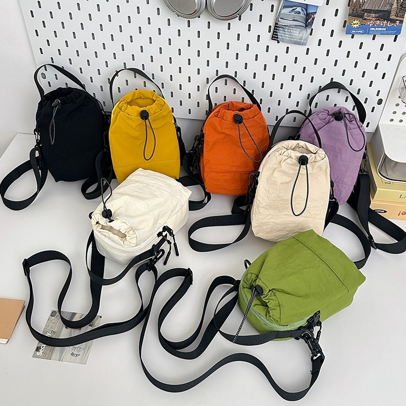 Nylon sportska torba za bocu vode, lagana crossbody torba za vanjske aktivnosti, džep za telefon, izolacija
