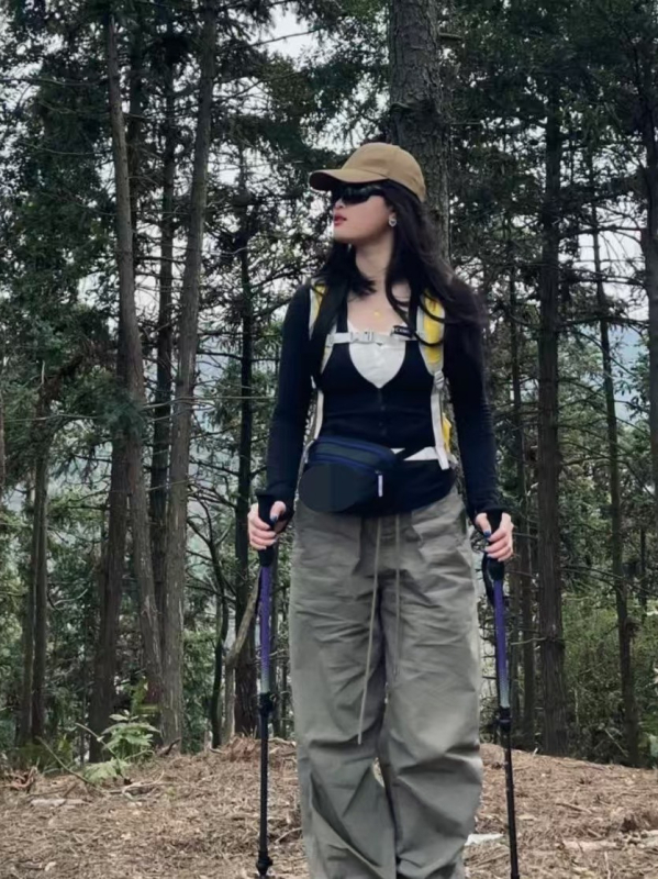 Geantă sport din nylon pentru exterior, cu design respirabil și impermeabil, căptușeală din poliester, model cu litere