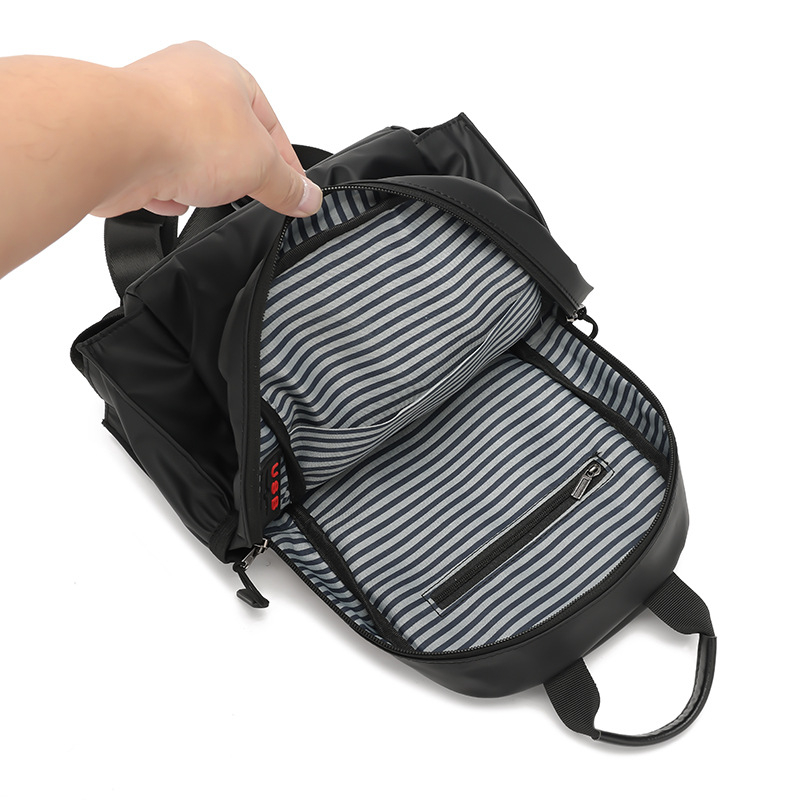 Muška torbica za prsa, gradski minimalistički stil, membranski materijal, vodootporna i izuzetno lagana, monohromatski dizajn, podstava od poliestera, proljeće 2025