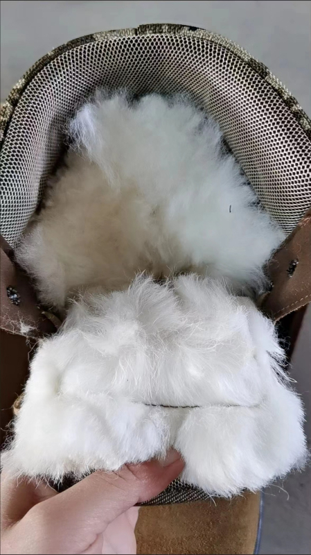 Zimske čizme za snijeg - gornji dio od teleće kože, podstavljena vunom, neklizajuća gumena potplat, peta 3-5 cm, za odrasle