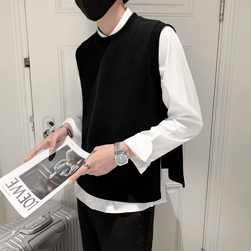 Férfiaknak szabad esésű kötött ujjatlan mellény, kerek nyakú, gallér nélküli, gyapjúkeverék 30–35%, ősz 2023