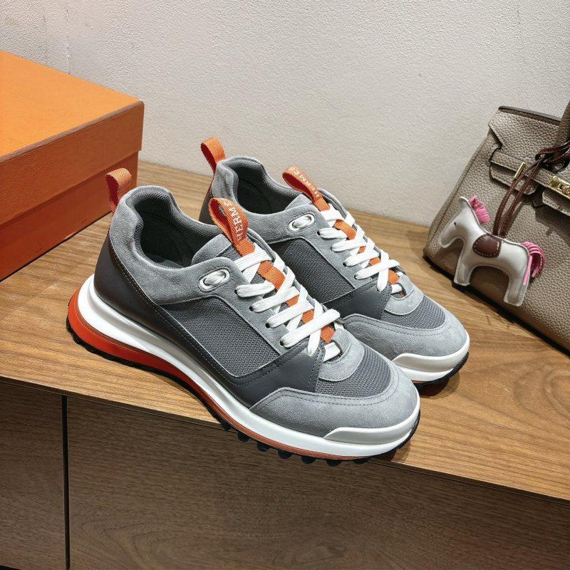 Muške tenisice na platformi s gornjim dijelom od prave kože i mreže, prozračne i lagane, niski gornji dio, vezanje, debeli potplat 1–3 cm