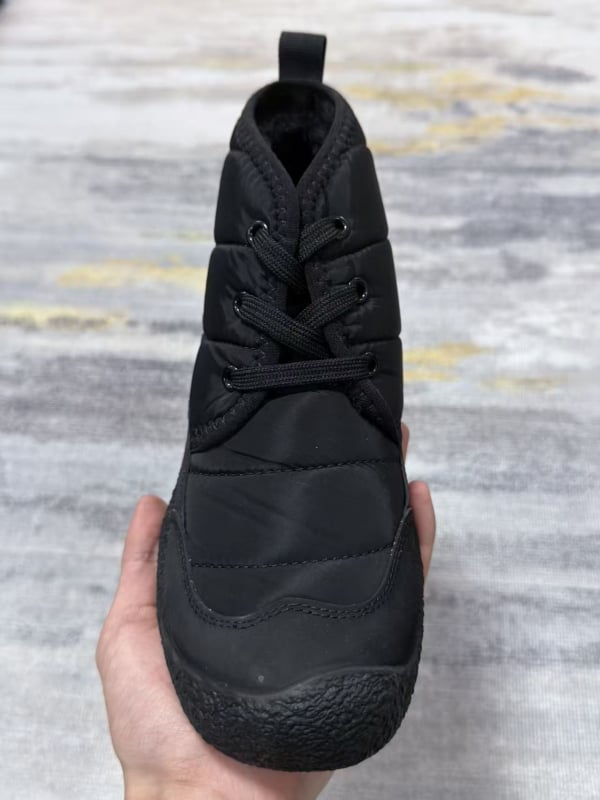 Unisex snježne čizme, visok gornji dio, unutarnja fleece obloga, vanjski materijal pamuk, potplat od gume, otpornost na habanje, niska peta 1–3 cm, zimsk model