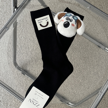 Памучни чорапи със средна дължина, абсорбират пот, съдържание на памук 70–80%, пускане през есента на 2024 г.