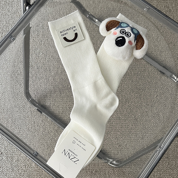 Памучни чорапи със средна дължина, абсорбират пот, съдържание на памук 70–80%, пускане през есента на 2024 г.