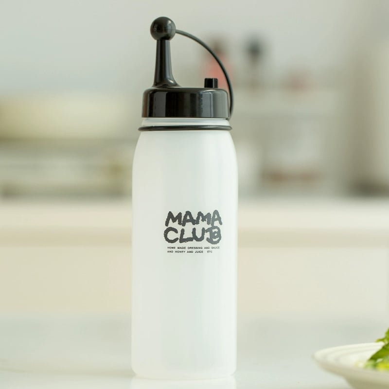 TAKEYA sticlă din plastic pentru sos presat | potrivită pentru condimente lichide | material: rășină de polietilenă și oțel inoxidabil | design modern minimalist | lansare 2025