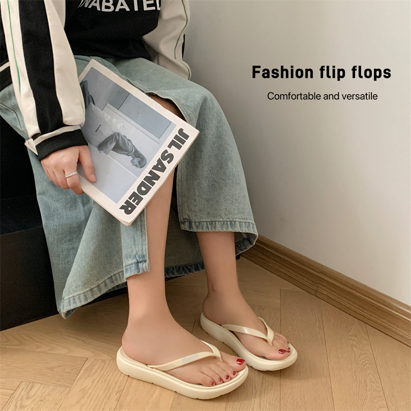 Muške slide sandale — casual stil, otvoreni prsti, EVA gornji dio i EVA potplat, slip-on zatvarač, tehnologija injekcijski oblikovane potplata, ljeto 2025