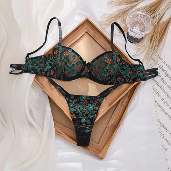 Set grudnjaka s čipkastom izvezom i Push-Up, prozračan, 3/4 košarica, tanko oblikovane košarice