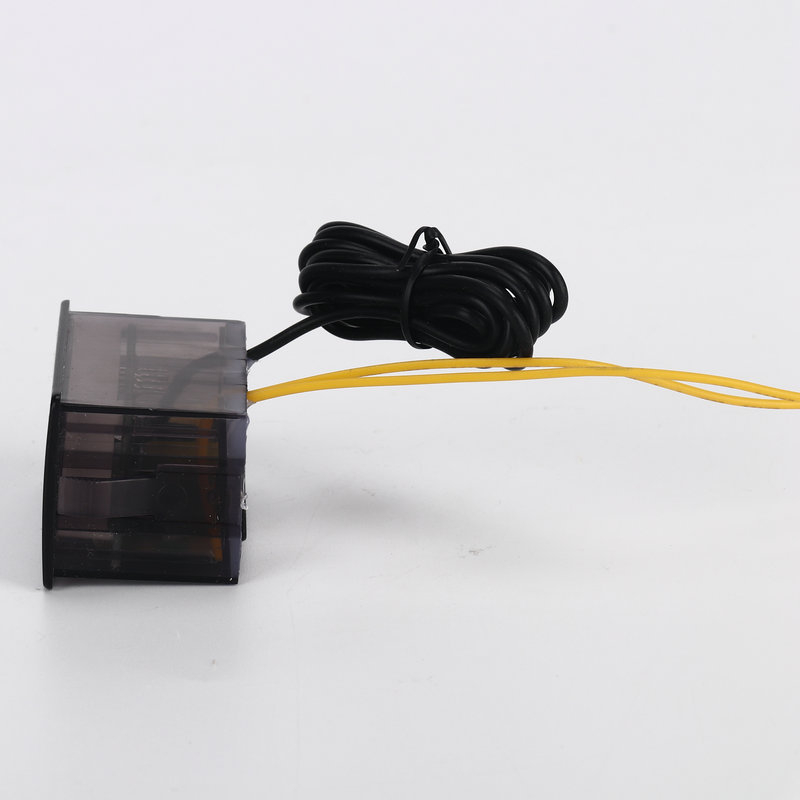 Beépített digitális hőmérő LED kijelzővel – modell LED hőmérő, pontosság ±1,0°C, ólomszerkezetű kivitel