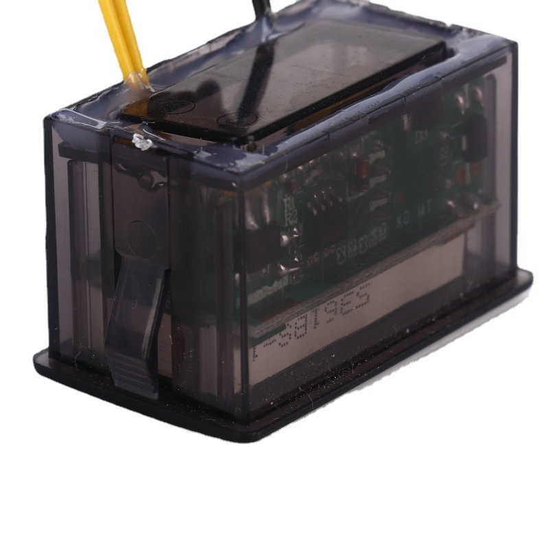 Beépített digitális hőmérő LED kijelzővel – modell LED hőmérő, pontosság ±1,0°C, ólomszerkezetű kivitel