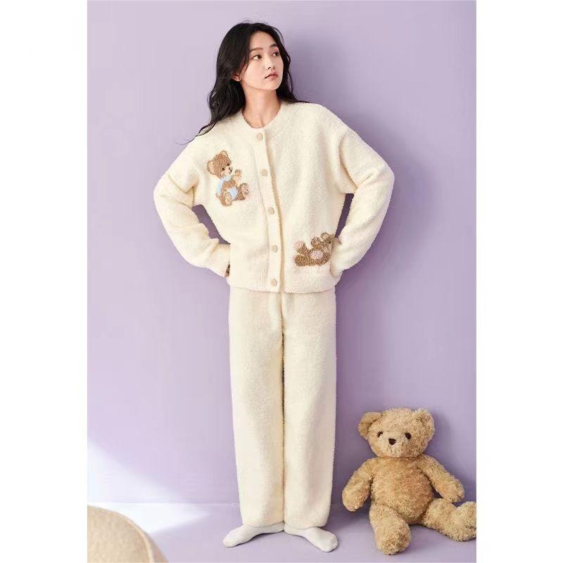 Ženski set kućne odjeće – dizajn medvjeda, polu-velur, 100% poliester, debeo, 251–300 g/m², okrugli ovratnik, dugi rukavi