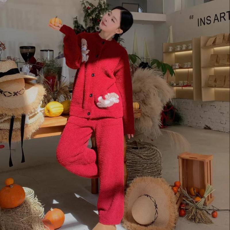 Ženski set kućne odjeće – dizajn medvjeda, polu-velur, 100% poliester, debeo, 251–300 g/m², okrugli ovratnik, dugi rukavi