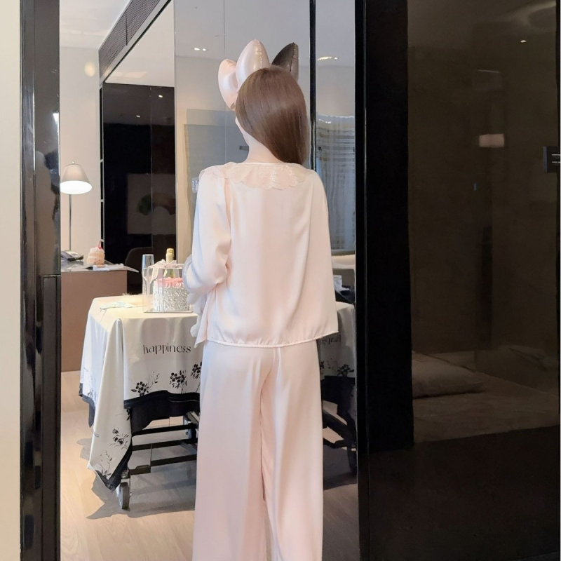Ženski trodjelni pijama set od Ice Silk — top s okruglim izrezom, dugi rukavi, hlače; Ice Silk, 90–95% poliester