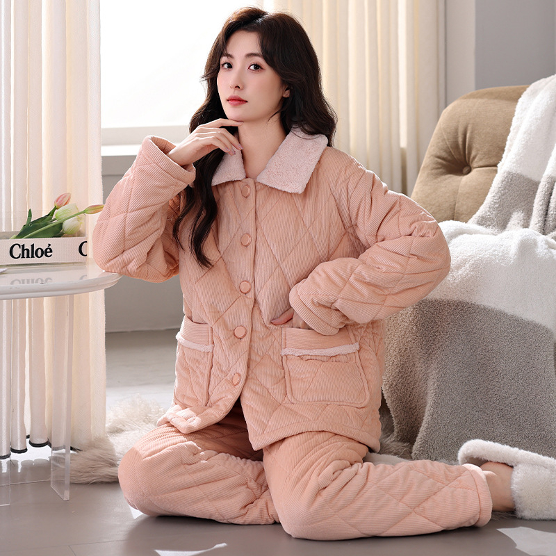 Ženske pidžame od corduroya, trostruko quilted – debele, ekstra debele 401-500 g/m2, ovratnik s reverom, dugi rukavi