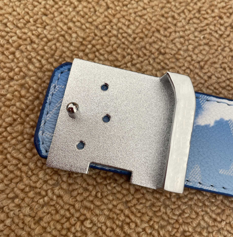 Muški kaiš od PU kože s glatkom kopčom u obliku V, karirani uzorak, širina 2-4 cm, elektroplatiranje