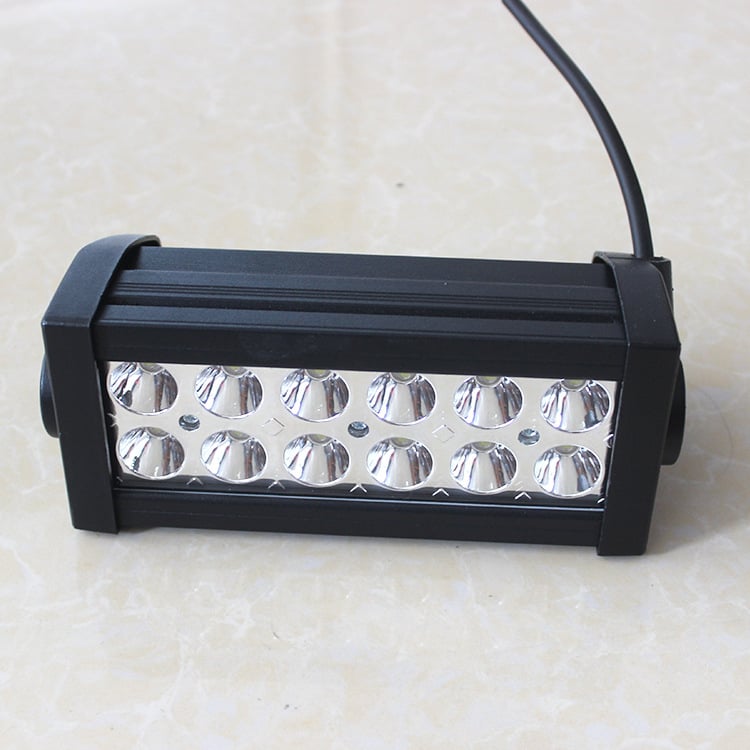 CZG-HM36W LED radno svjetlo za auto, 36W, 12–80V, vijek trajanja ≥50 000 h, visoka svjetlina, pogodno za automobile, SUV, viljuškar i građevinska vozila