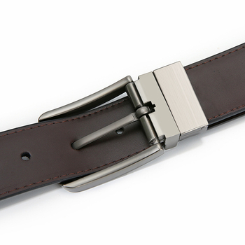 Muški dvostruki kožni pojas s rotirajućom adatom kopčom; Materijal: split leather; Kopča: legura; Zakopčavanje: pin buckle; Stil: poslovan, svestran, elegantan, jednostavan; Sezona: Spring 2025