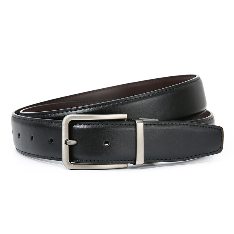 Muški dvostruki kožni pojas s rotirajućom adatom kopčom; Materijal: split leather; Kopča: legura; Zakopčavanje: pin buckle; Stil: poslovan, svestran, elegantan, jednostavan; Sezona: Spring 2025