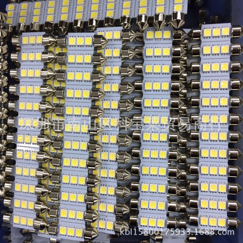 Dvostrano svjetlo za čitanje registarske pločice, 6SMD LED, 12V, 130LM, univerzalna kompatibilnost