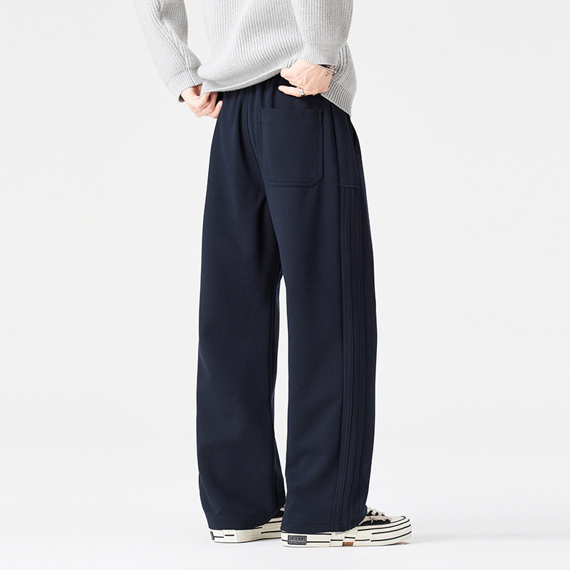 Pantaloni trening largi cu șnur în talie, croială dreaptă, amestec bumbac-poliester (68.9% bumbac, 31.1% poliester), iarna 2025, ținută sport