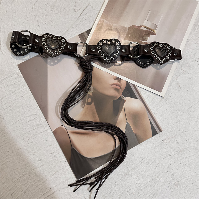 Ruhaöv műbőrből, övcsat ötvözetből, kampózár, szélesség >4 cm, Nyár 2024