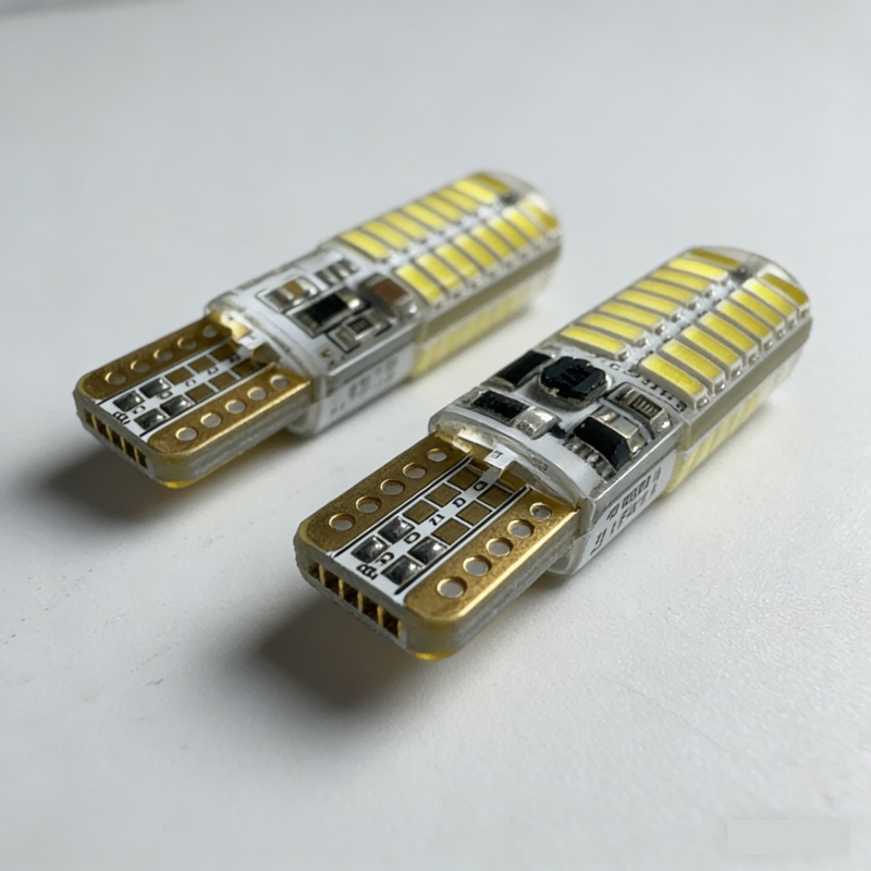 Silikonska T10 indikatorska svjetiljka za instrument ploču i registarsku pločicu, 12V/24V, 4014 32SMD, 384LM, 1.5W