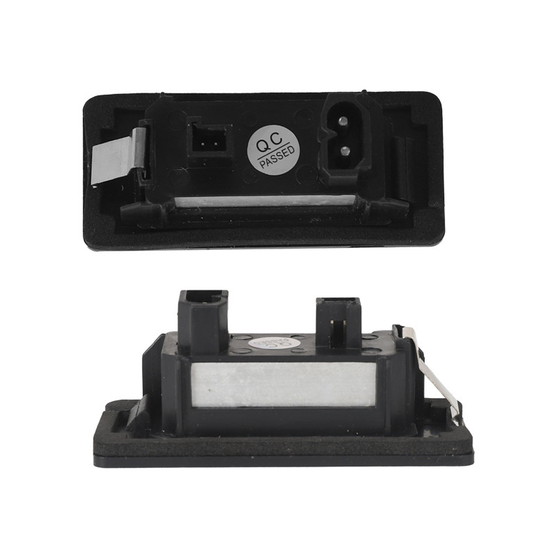 BMW E39/E82 LED lampica za registracijsku tablicu - LED izvor, 12V, 3W, ABS kućište, vijek trajanja 50 000 h, temperatura boje 7000–8000K