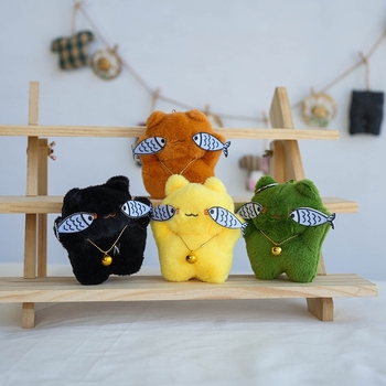 Păpușă pluș cu pisicuță | umplutură PP bumbac, pluș textil, ambalare în pungă plasă, personalizare logo OEM