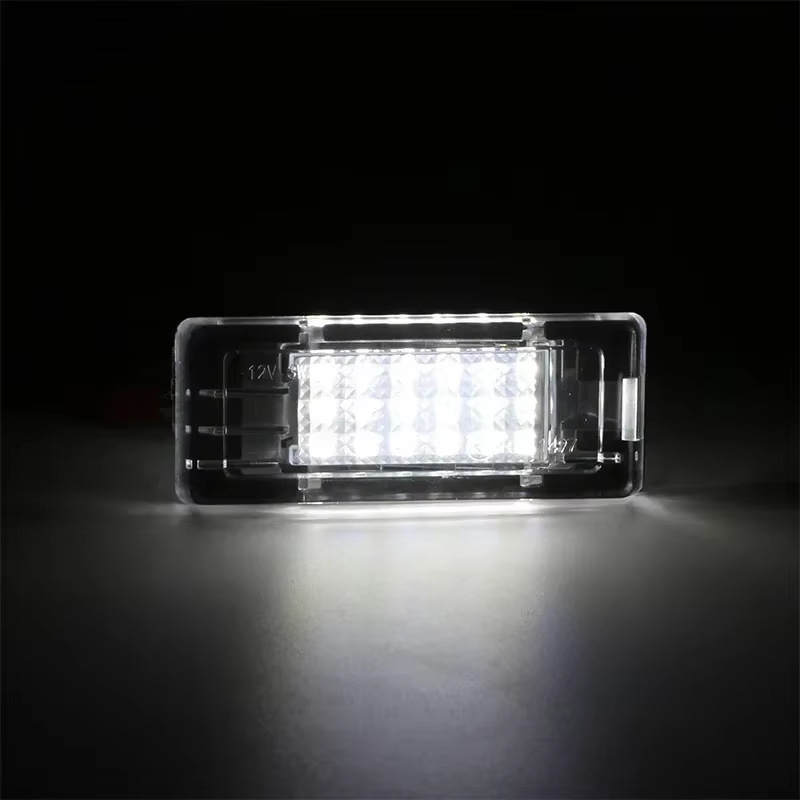 LED svjetlo za registarsku pločicu Renault Espace Laguna Scenic Fluence, Dacia Duster – 12V, Plastika, Yanyun