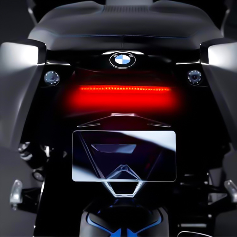 Motociklistička LED dvobojna svjetla za vožnju i skretanje s bljeskanjem kočnice i osvjetljenjem registarske pločice (10W, 12V, 0.3A, silikonsko kućište, univerzalna kompatibilnost)