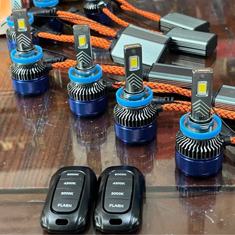 Daljinski upravljano inteligentno LED prednje svjetlo za automobil s promjenom boje, trobojni visokoučinkoviti H7/H11, aluminijsko kućište, 160W, 12V DC, 15000 lm