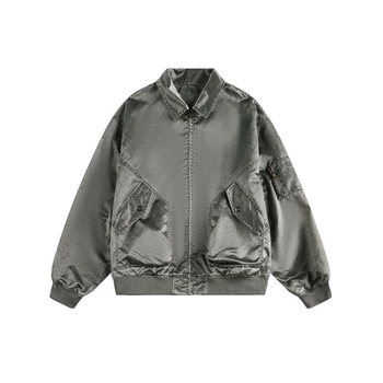 Flight jacket s dekonstruiranim patchworkom u retro američkog stila, prozračan najlon, podstava od poliestera, jednostruko kopčanje, širok kroj