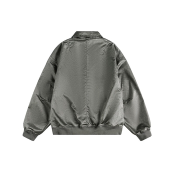 Flight jacket s dekonstruiranim patchworkom u retro američkog stila, prozračan najlon, podstava od poliestera, jednostruko kopčanje, širok kroj
