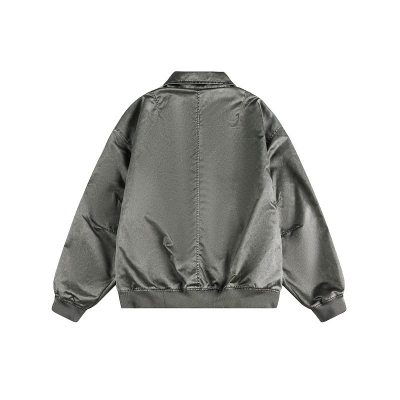 Flight jacket s dekonstruiranim patchworkom u retro američkog stila, prozračan najlon, podstava od poliestera, jednostruko kopčanje, širok kroj